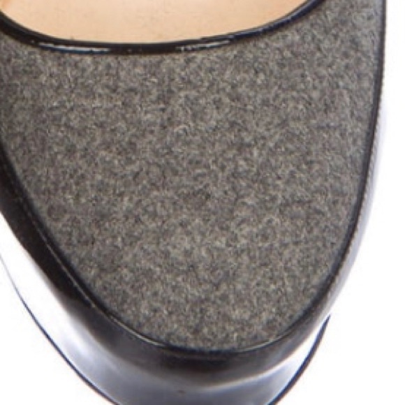 BLACK FRIDAY DEALS 
Jimmy Choo black and gray pumps - Picture 6 of 6